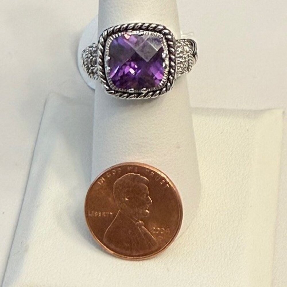 Lia Sophia "TULIPA" Ring - Picture 3 of 7
